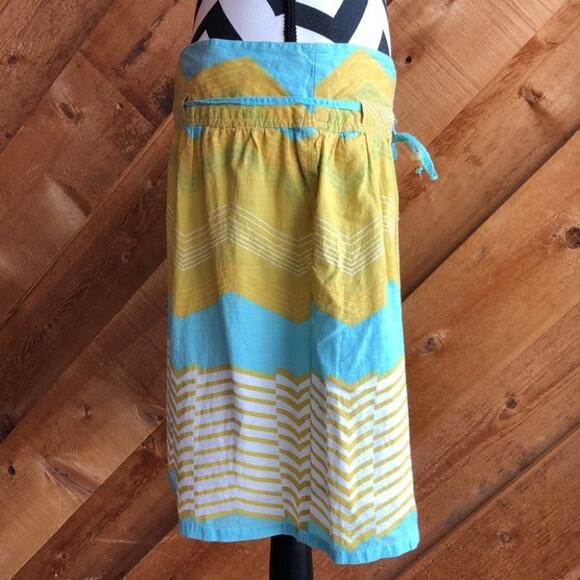 Roxy Teal Blue Yellow Chevron Pattern Skirt Size 9 - Picture 4 of 7